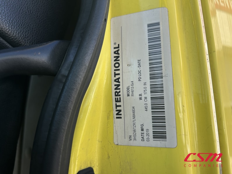 VIN tag for this 2020 International RH Series (Stock number: ULN844834)Weeee