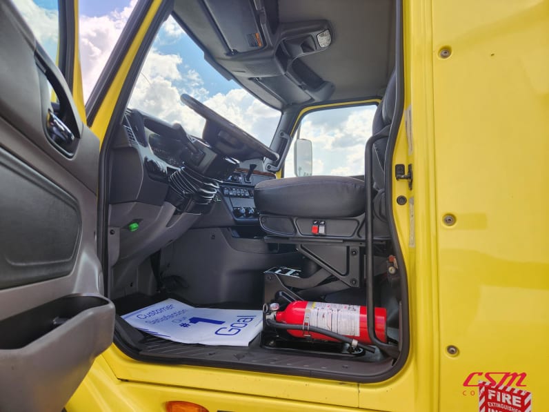 Drivers side door open for this 2020 International RH Series (Stock number: ULN844902)Weeee