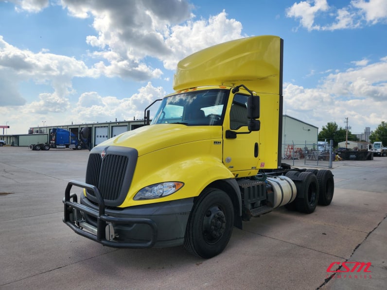 Exterior front drivers side for this 2020 International RH Series (Stock number: ULN844902)Weeee
