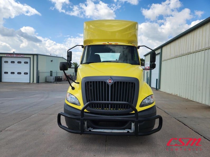 Exterior full front view for this 2020 International RH Series (Stock number: ULN844902)Weeee