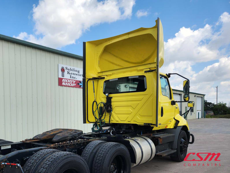 Exterior rear passenger side for this 2020 International RH Series (Stock number: ULN844902)Weeee