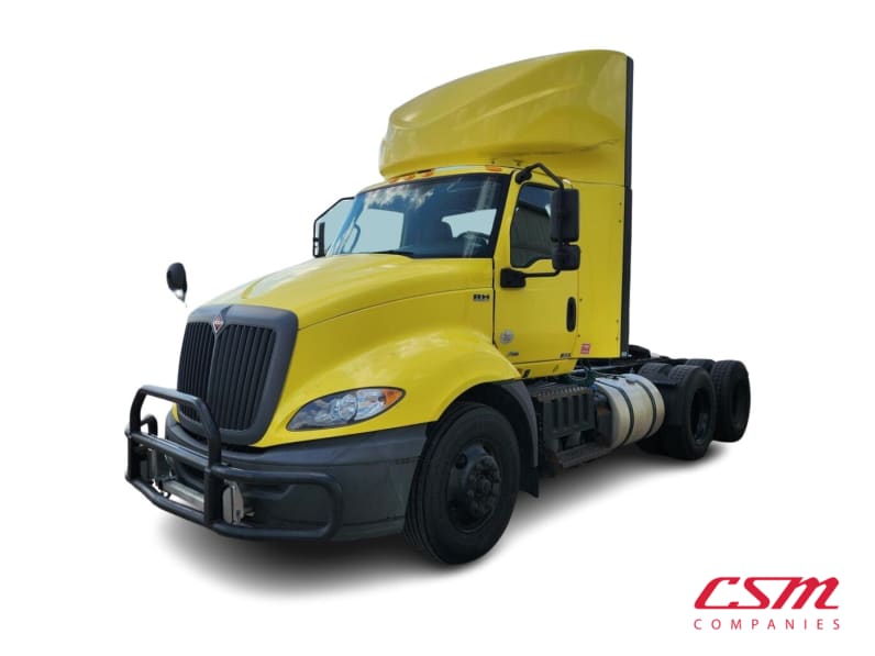 Featured image with white background for this 2020 International RH Series (Stock number: ULN844902)