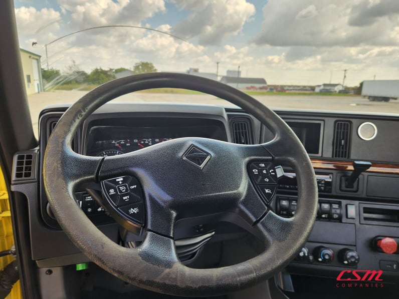 Interior steering wheel for this 2020 International RH Series (Stock number: ULN844902)Weeee