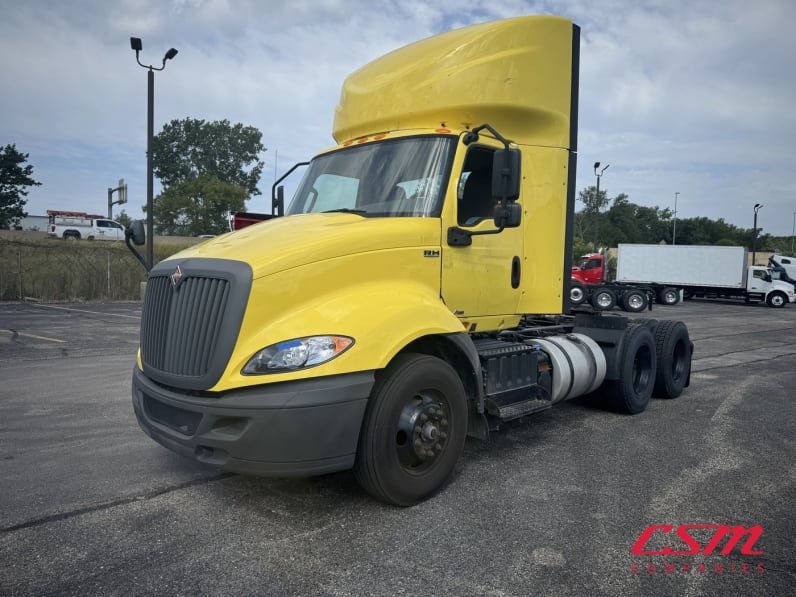 Exterior front drivers side for this 2020 International RH Series (Stock number: ULN844994)