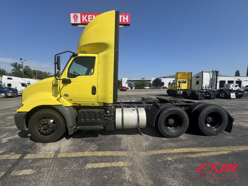 Exterior full driver side for this 2020 International RH Series (Stock number: ULN845009)