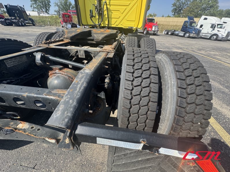 Passenger side rear frame and tire tread for this 2020 International RH Series (Stock number: ULN845009)