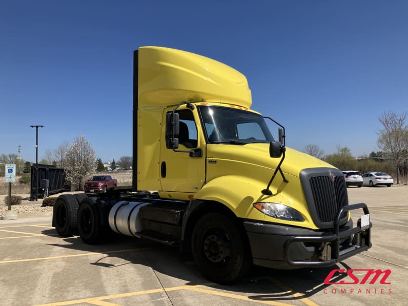 Exterior front passenger side for this 2020 International RH Series (Stock number: ULN845390)Weeee