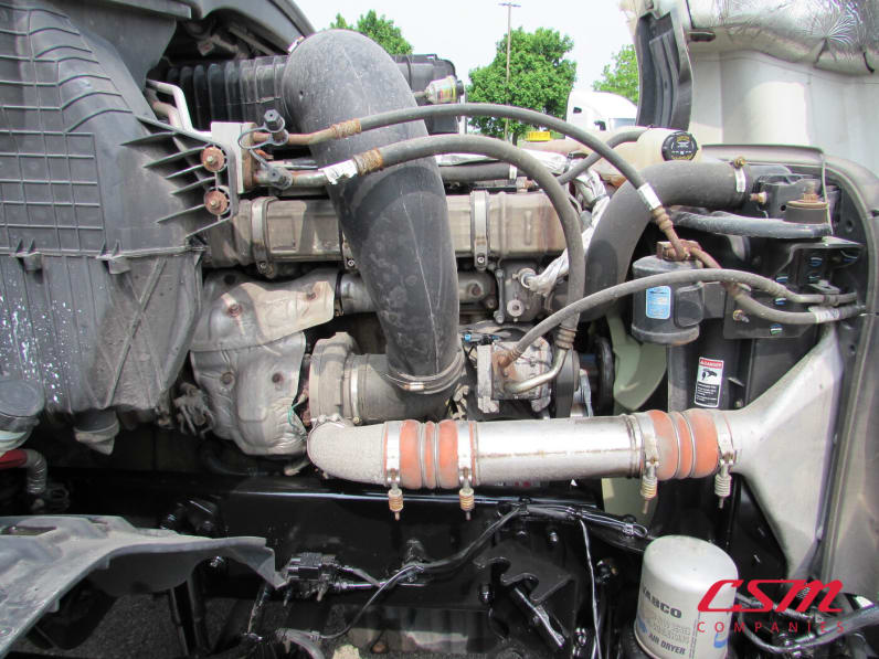 Passenger side engine for this 2020 Freightliner Cascadia (Stock number: ULSMC6259)