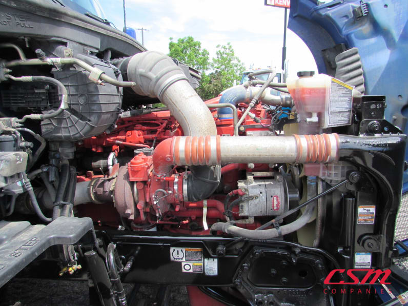 Passenger side engine for this 2021 Kenworth T680 (Stock number: UMJ432003A)Weeee
