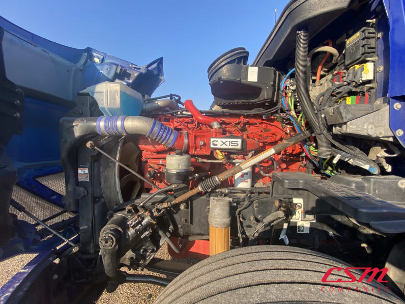 Drivers side engine for this 2021 Kenworth T680 (Stock number: UMJ432032)