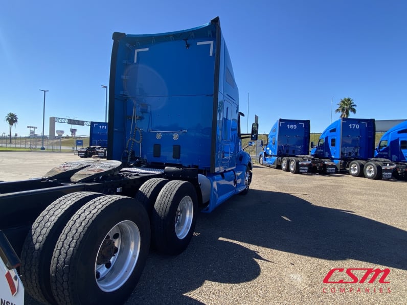 Exterior rear passenger side for this 2021 Kenworth T680 (Stock number: UMJ432106A)