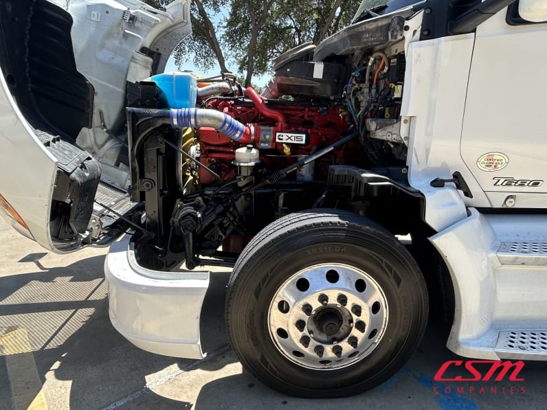 Drivers side engine for this 2021 Kenworth T680 (Stock number: UMJ434818A)Weeee