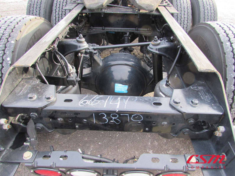 Center rear frame for this 2021 Kenworth T680 (Stock number: UMJ434869A)