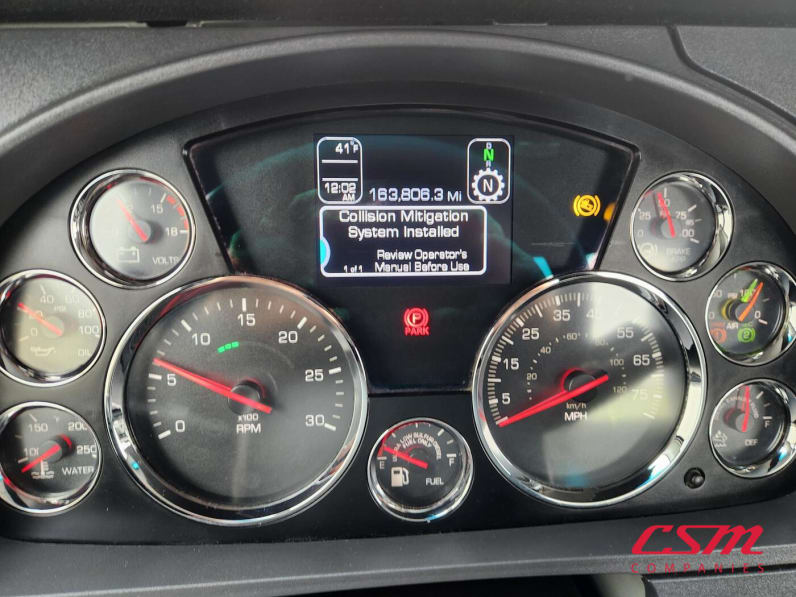 Mileage for this 2021 Kenworth T680 (Stock number: UMJ470921)