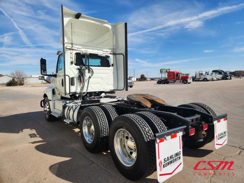 Exterior rear driver side for this 2021 International LT Series (Stock number: UMN145463)Weeee