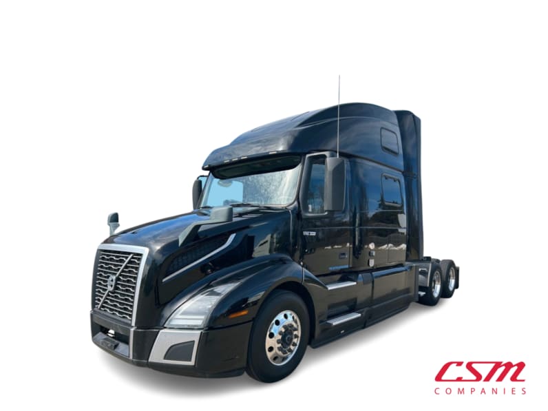 Featured image with white background for this 2021 Volvo VNL 860 (Stock number: UMN275745)