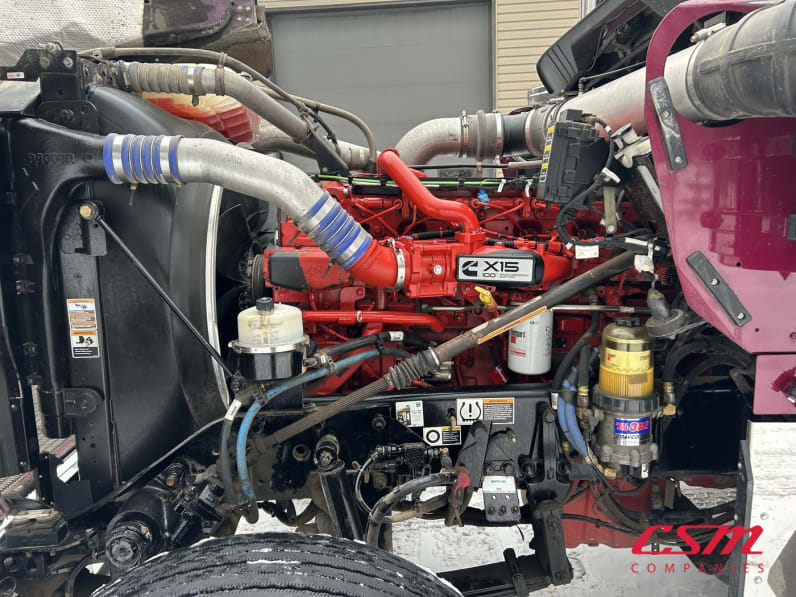 Drivers side engine for this 2021 Kenworth W900L (Stock number: UMR426552)