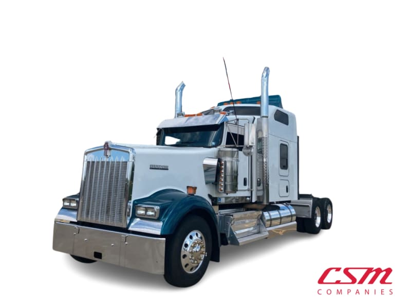 Featured image with white background for this 2021 Kenworth W900L (Stock number: UMR431041)
