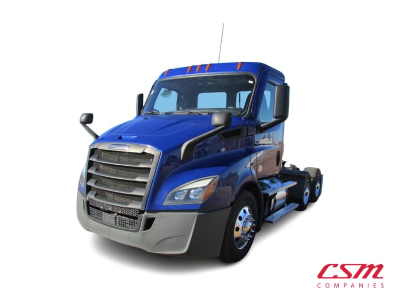 Featured image with white background for this 2021 Freightliner Cascadia (Stock number: UMSMY7393)