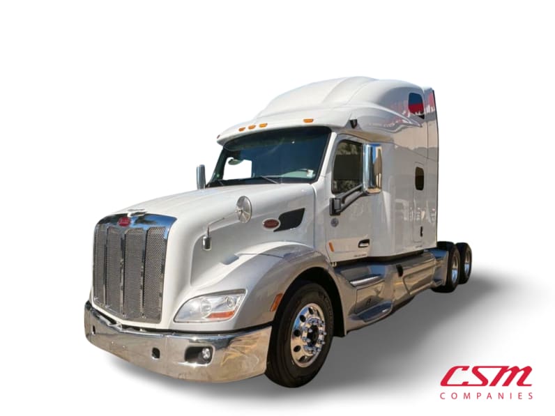 Featured image with white background for this 2022 Peterbilt 579 (Stock number: UND759971)