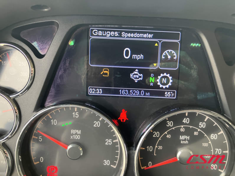 Mileage for this 2022 Peterbilt 579 (Stock number: UND781513)