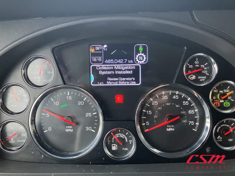 Mileage for this 2022 Kenworth T680 (Stock number: UNJ465177)Weeee