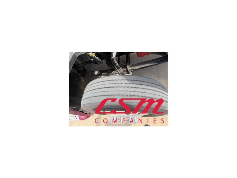 Driver side front tire tread for this 2022 Kenworth T680 (Stock number: UNJ466594)Weeee