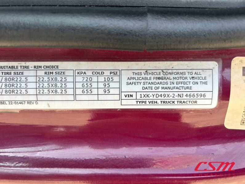 VIN tag for this 2022 Kenworth T680 (Stock number: UNJ466596)
