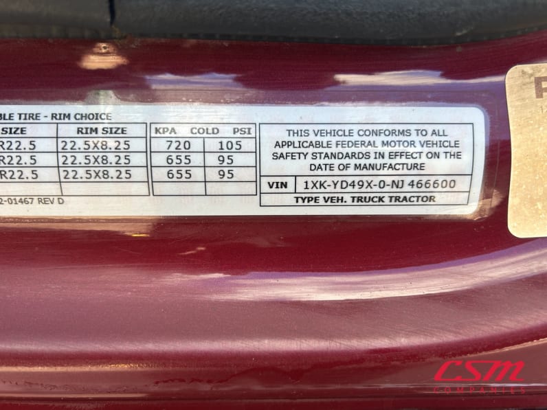 VIN tag for this 2022 Kenworth T680 (Stock number: UNJ466600)