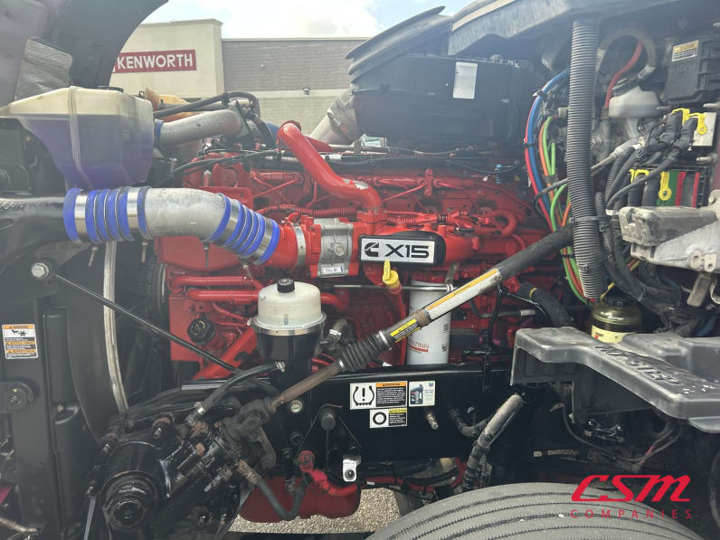 Drivers side engine for this 2022 Kenworth T680 (Stock number: UNJ466631)