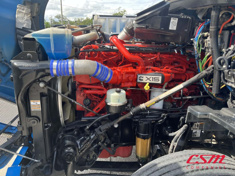 Drivers side engine for this 2022 Kenworth T680 (Stock number: UNJ467053)