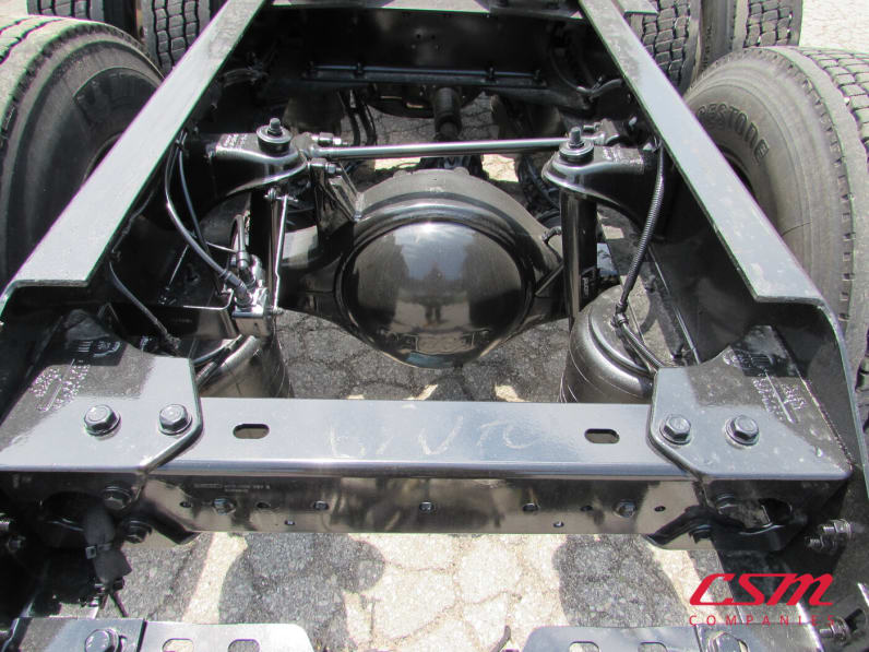 Center rear frame for this 2022 Kenworth T680 (Stock number: UNJ467079)