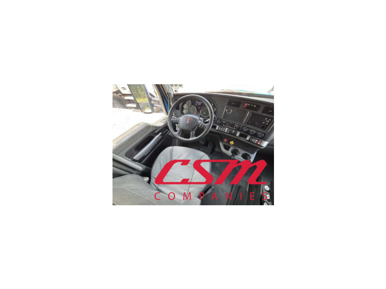 Interior dash for this 2022 Kenworth T680 (Stock number: UNJ467110)Weeee