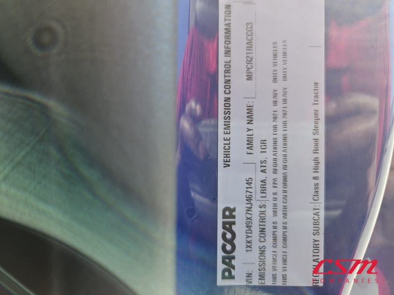 VIN tag for this 2022 Kenworth T680 (Stock number: UNJ467145)