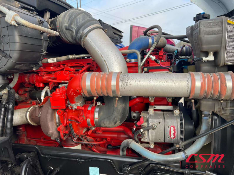 Drivers side engine for this 2022 Kenworth T680 (Stock number: UNJ467258)Weeee