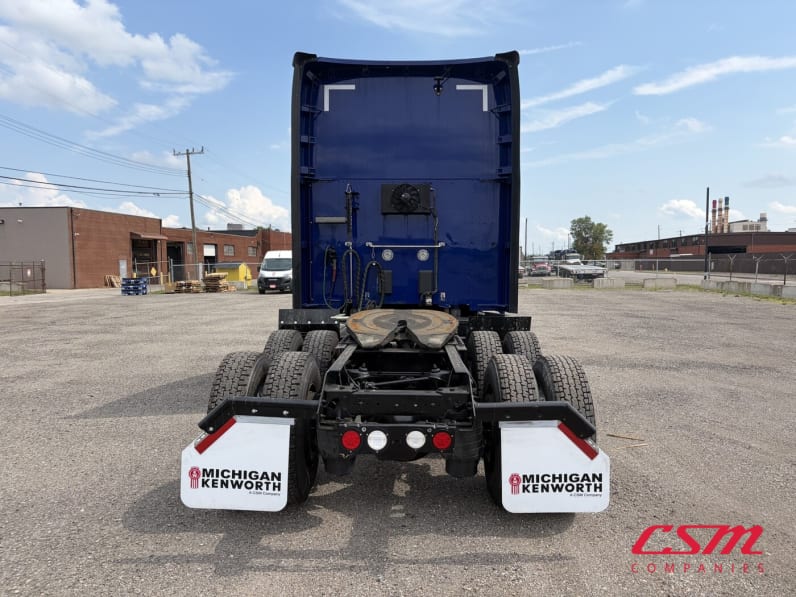 Exterior full rear view for this 2022 Kenworth T680 (Stock number: UNJ467282)Weeee