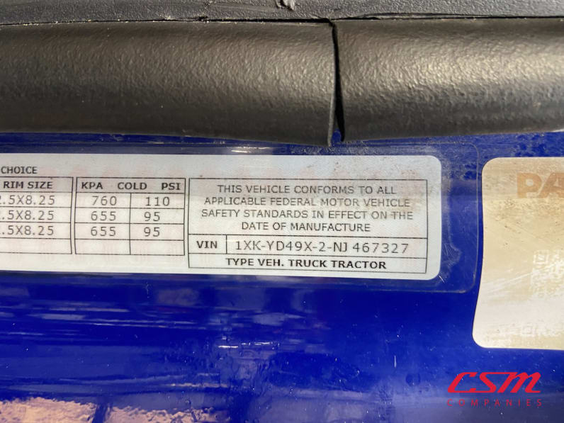 VIN tag for this 2022 Kenworth T680 (Stock number: UNJ467327)Weeee