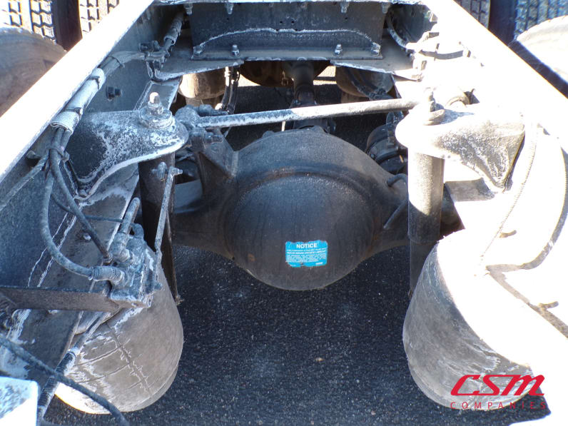 Center rear frame for this 2022 Kenworth T680 (Stock number: UNJ467328)