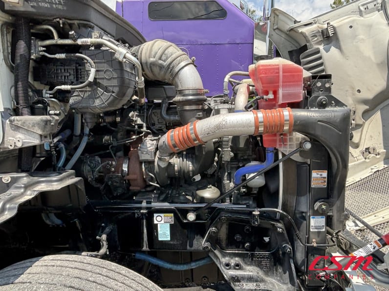 Passenger side engine for this 2022 Kenworth T680 (Stock number: UNJ477962)