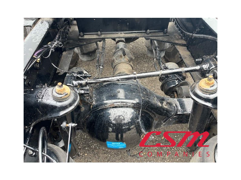 Center rear frame for this 2022 Kenworth T680 (Stock number: UNJ479147)