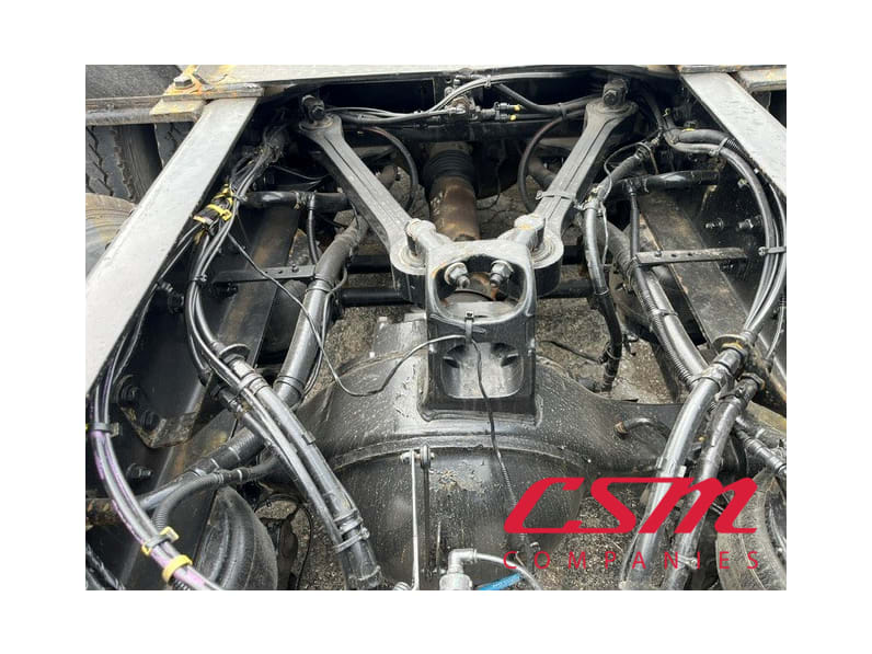 Center rear frame for this 2022 Kenworth T880 (Stock number: UNJ484143)Weeee
