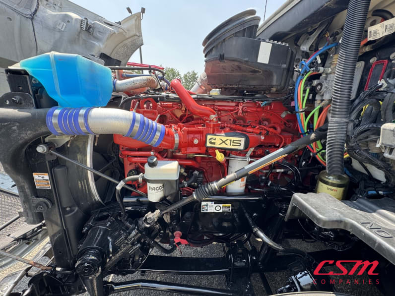 Drivers side engine for this 2022 Kenworth T680 (Stock number: UNJ492676)