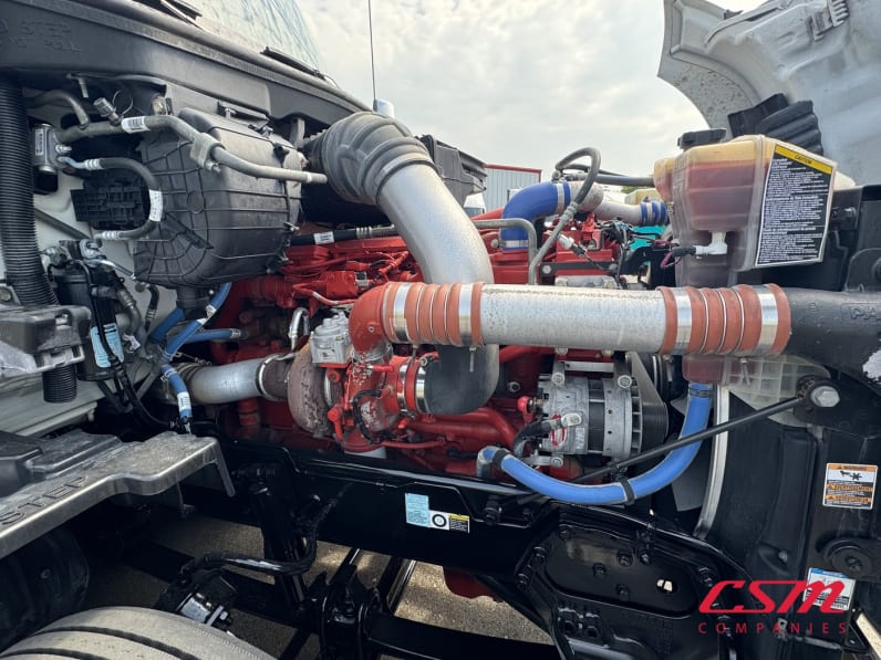 Passenger side engine for this 2022 Kenworth T680 (Stock number: UNJ492678)