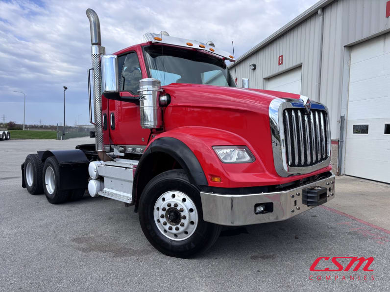 Exterior front passenger side for this 2022 International HX620 (Stock number: UNN546268)Weeee
