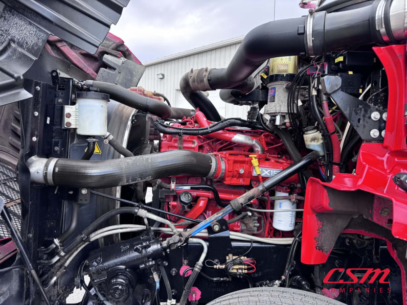 Passenger side engine for this 2022 International HX620 (Stock number: UNN546268)Weeee