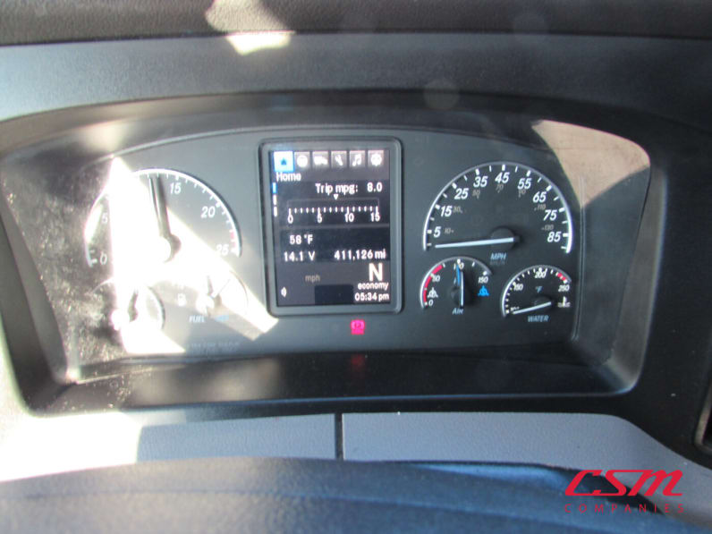 Mileage for this 2022 Freightliner Cascadia (Stock number: UNSMW7939A)Weeee