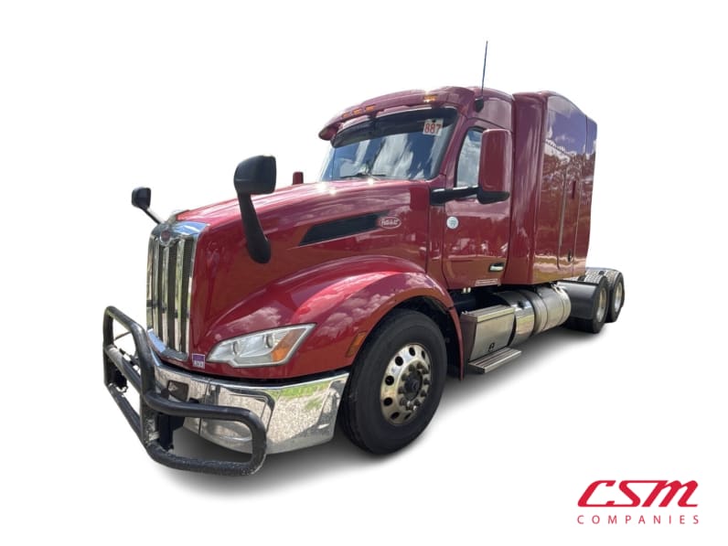 Featured image with white background for this 2023 Peterbilt 579 (Stock number: UPD806295)