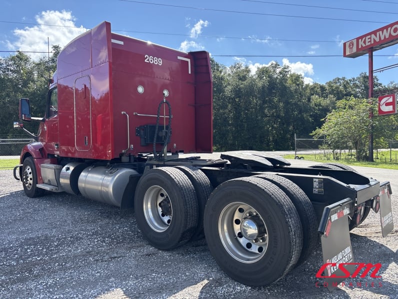 Exterior rear driver side for this 2023 Peterbilt 579 (Stock number: UPD806297)Weeee