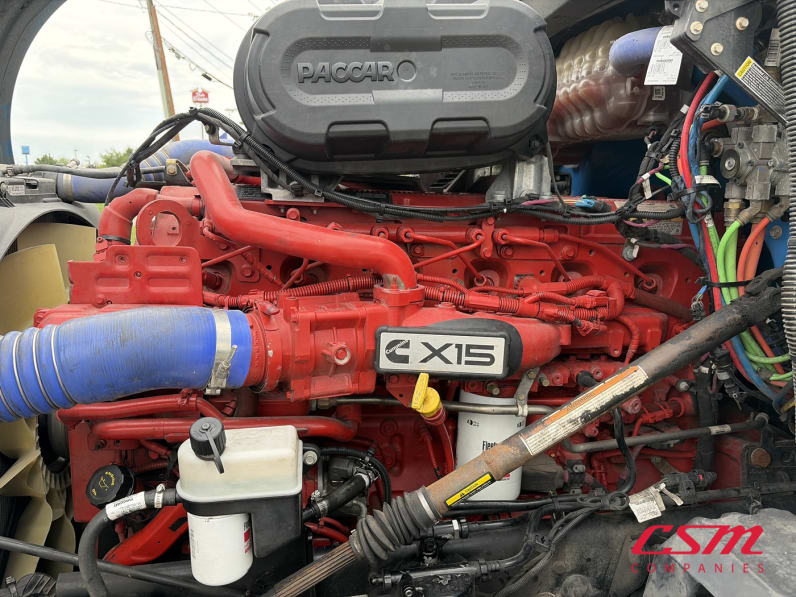 Drivers side engine for this 2023 Kenworth T680 (Stock number: UPJ216985)Weeee