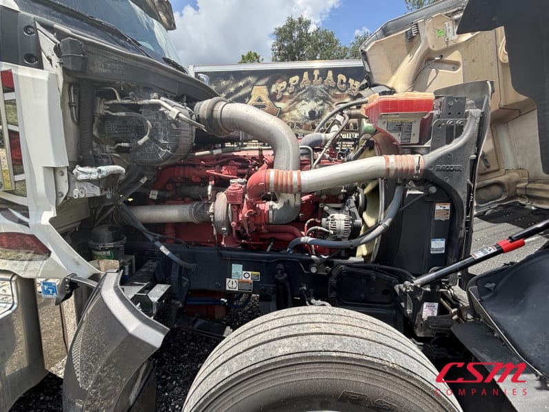 Passenger side engine for this 2023 Kenworth W990 (Stock number: UPJ220959)